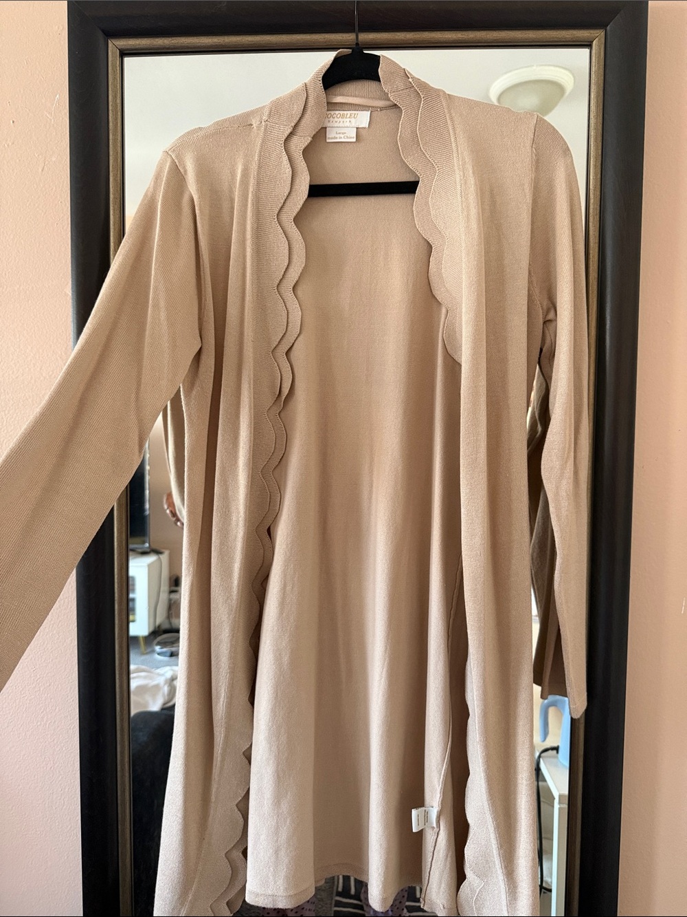 Scalloped-Edge Open Cardigan in Taupe